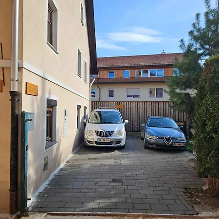 Slovan Appartement *